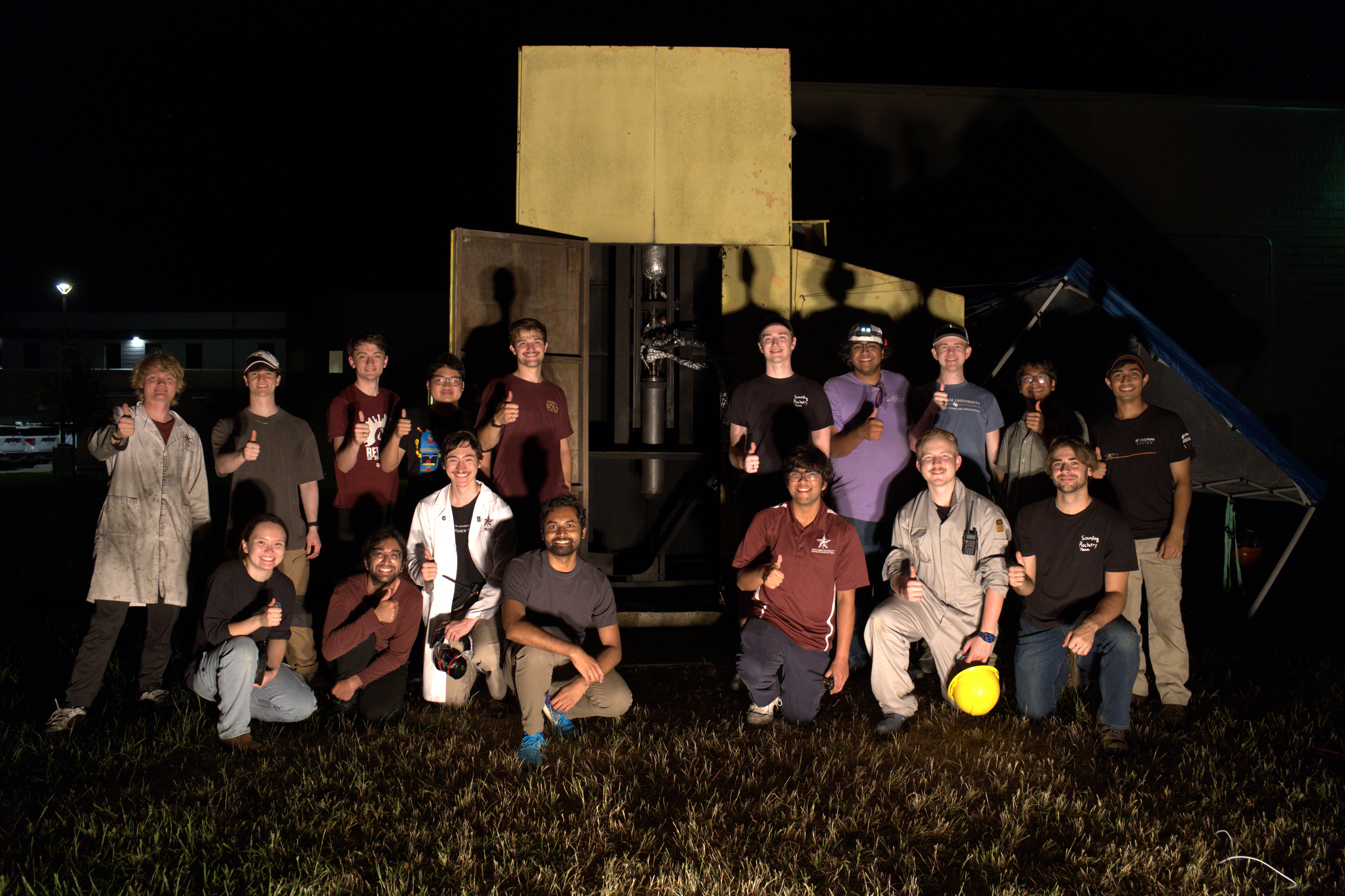 SRT members at the Gluon SET 2 test cell