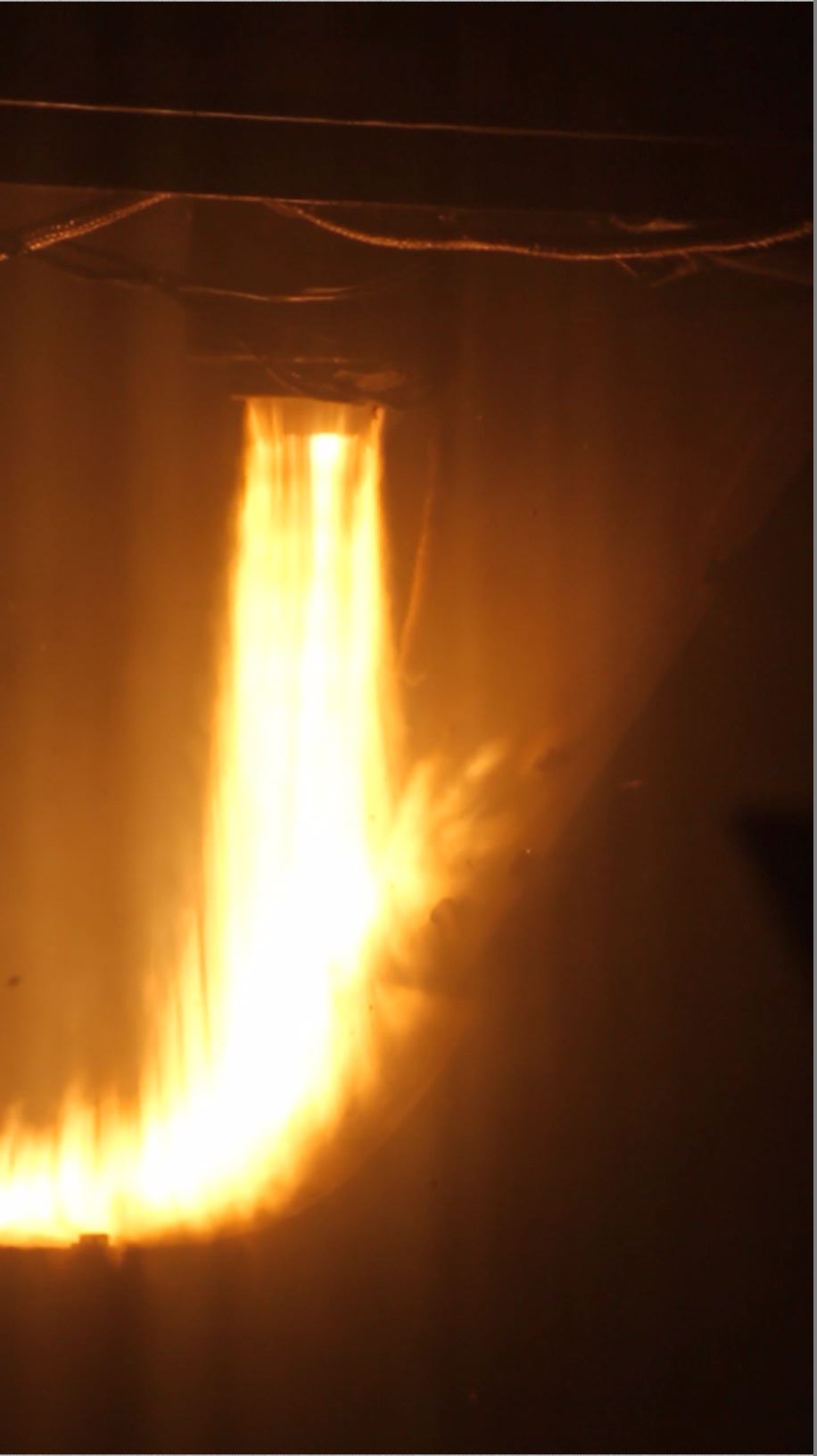 Icarus hot fire during the April 23, 2017 static engine test