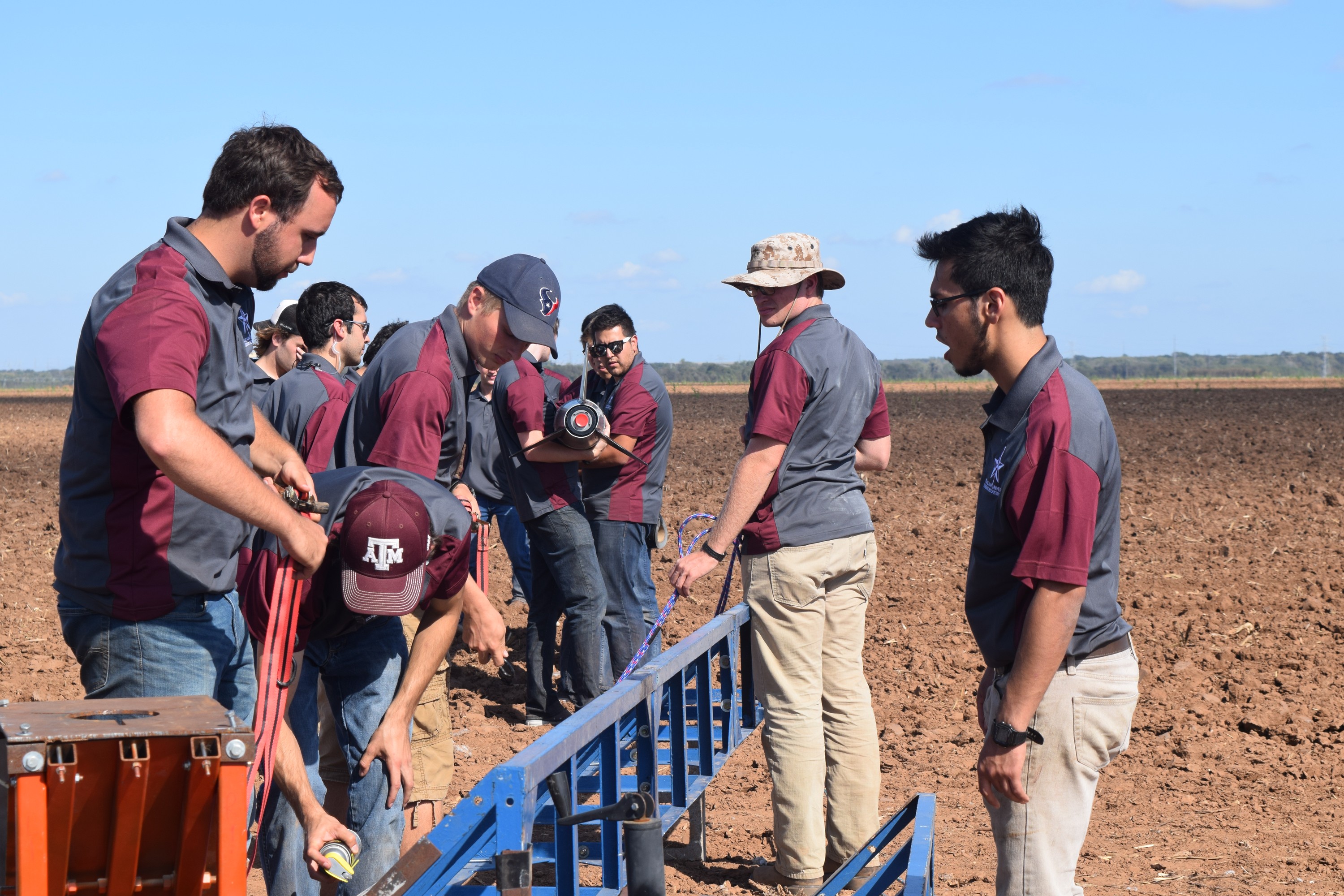 SRT members preparing Daedalus at the launch site.